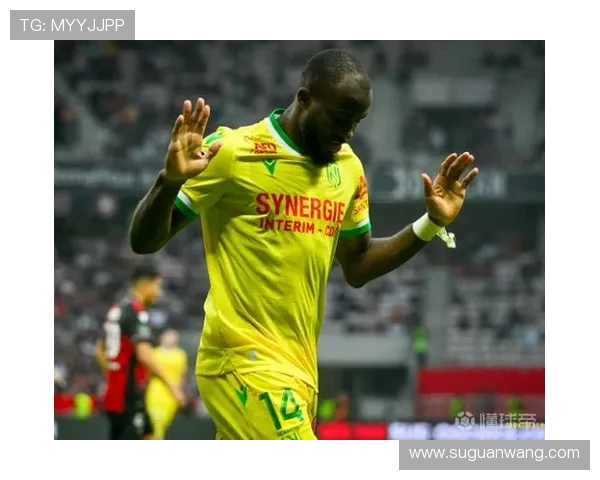 法甲球队进攻体系演变：从边路突袭到中路渗透策略