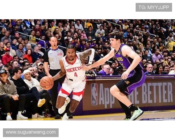 湖人对热火激战正酣 10月1日比赛精彩回顾与分析